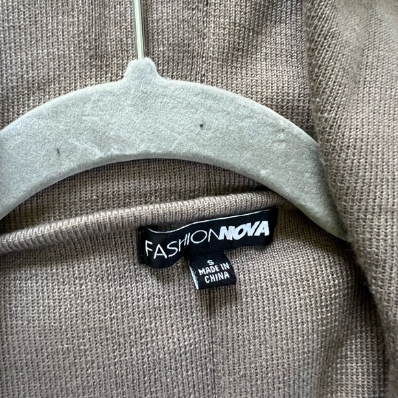 SOLD // Long line cardigan - Picture 3 of 10